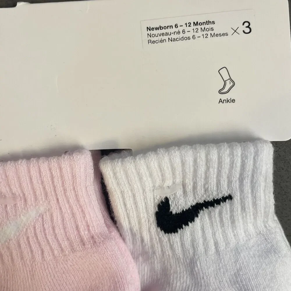 Nike 3 pack non slip lightweight baby girl socks 6-12 Months new - Picture 3 of 7